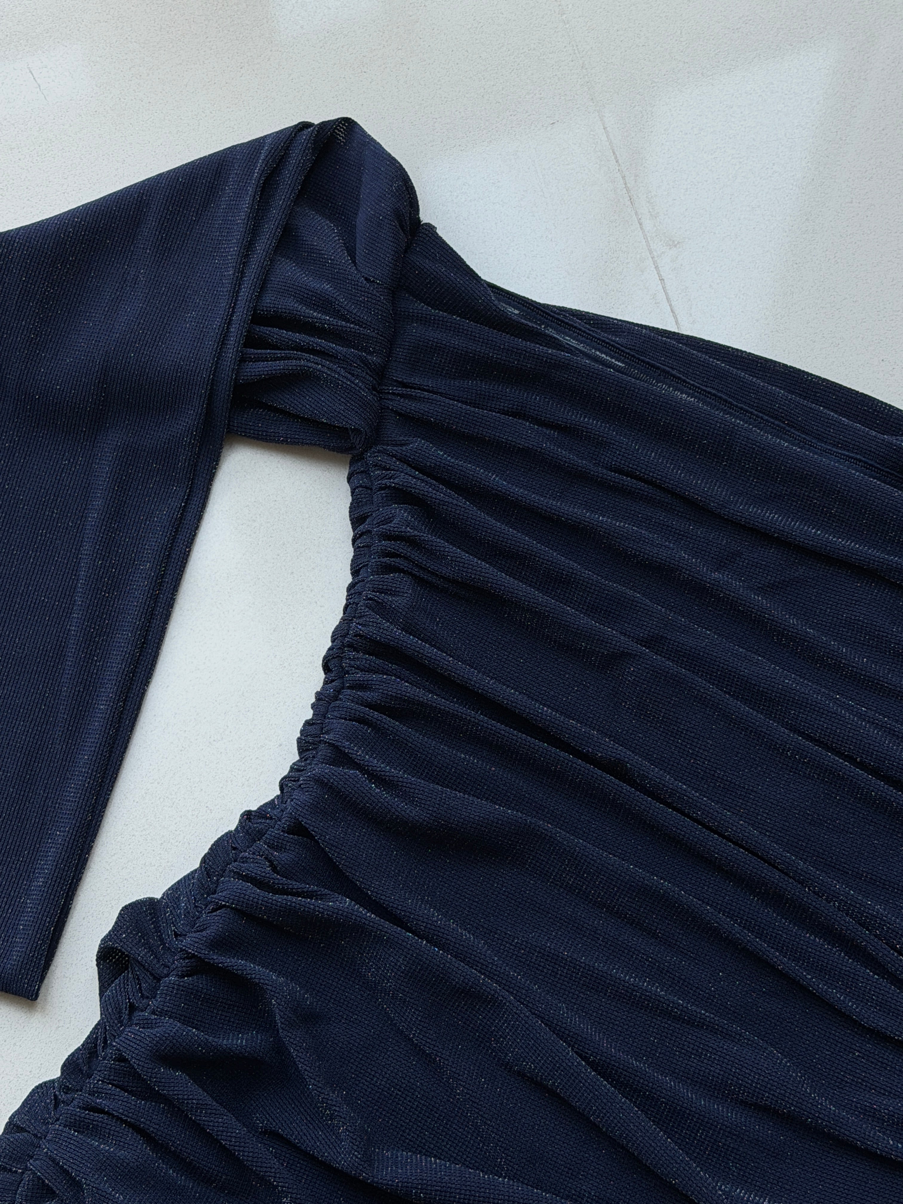 Off‑The‑Shoulder Maxi Dress｜Navy Glitter