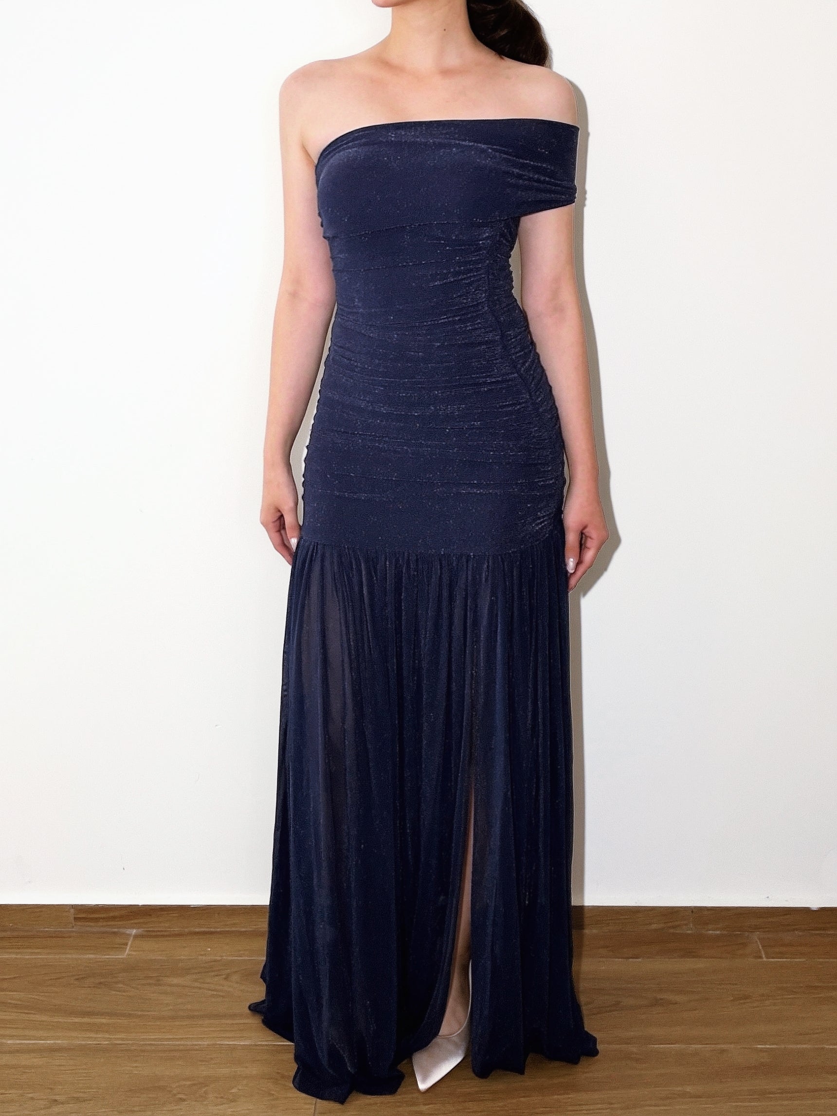 Off‑The‑Shoulder Maxi Dress｜Navy Glitter