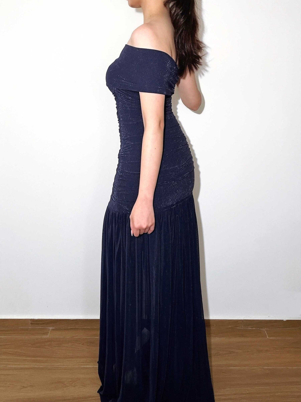 Off‑The‑Shoulder Maxi Dress｜Navy Glitter