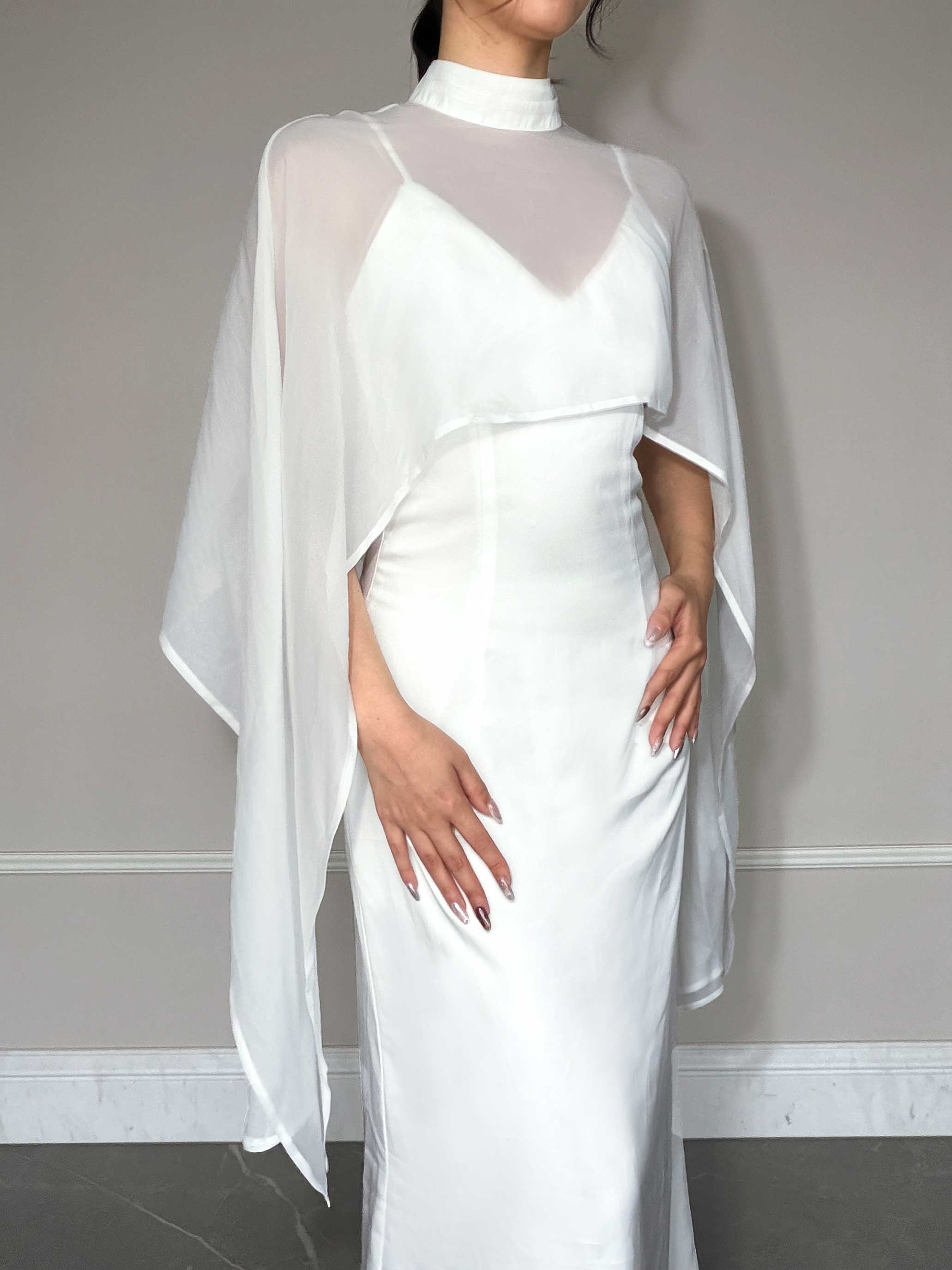 Sheer Cape Mock Neck Maxi Dress｜Creamy White