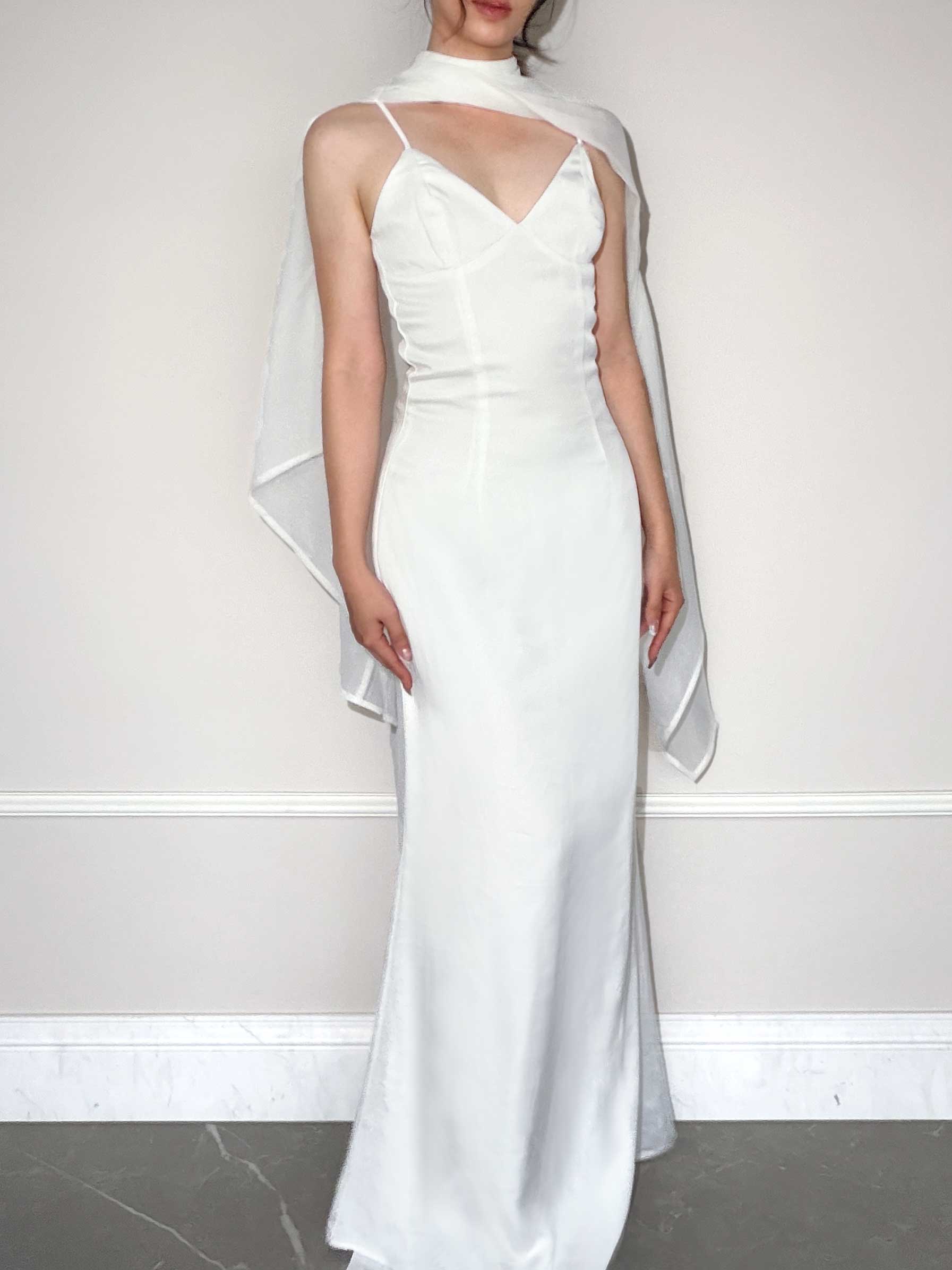 Sheer Cape Mock Neck Maxi Dress｜Creamy White
